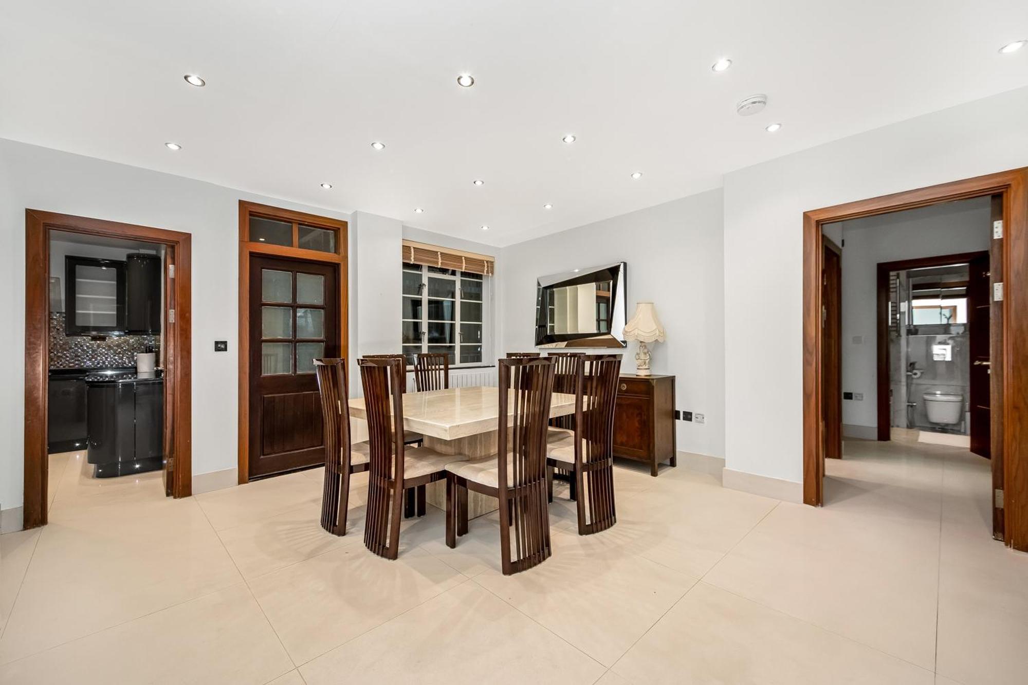 Elegance By The Park Apartment London Exterior photo